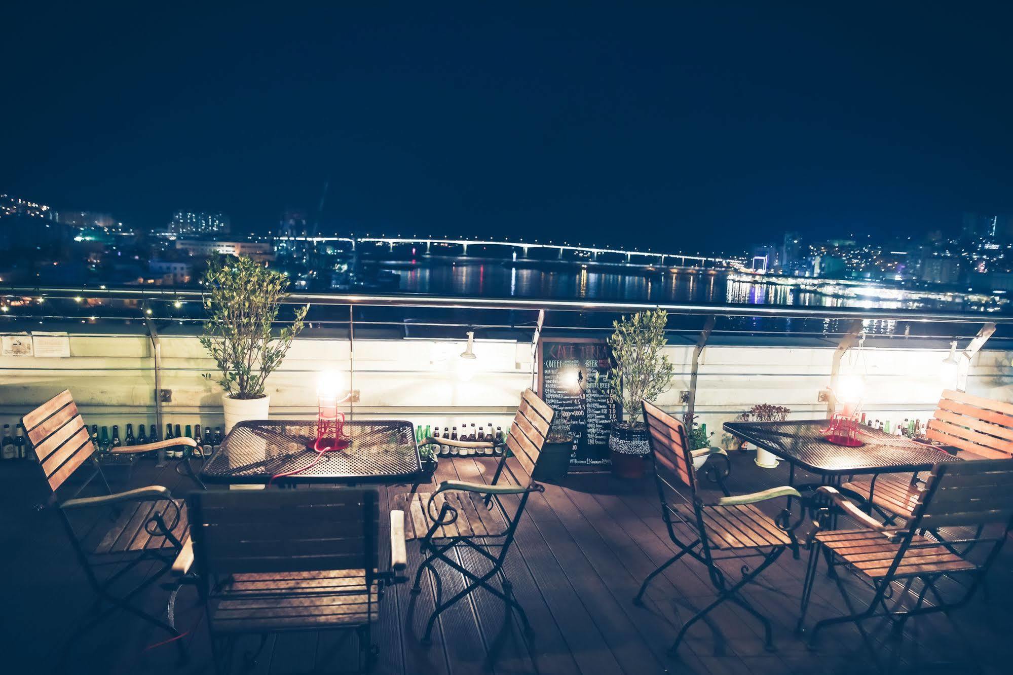 Terra Guesthouse Busan Exterior foto