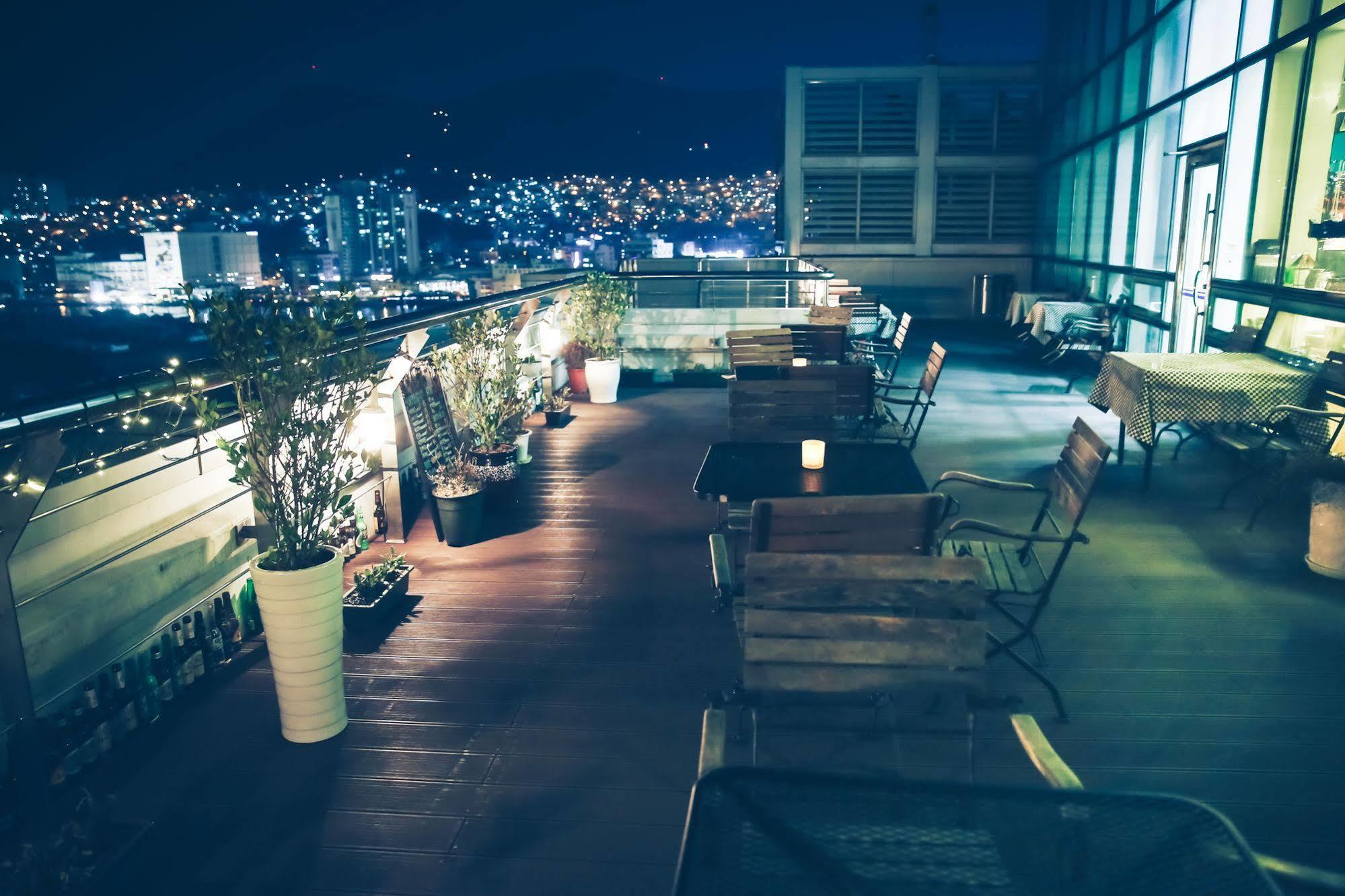 Terra Guesthouse Busan Exterior foto