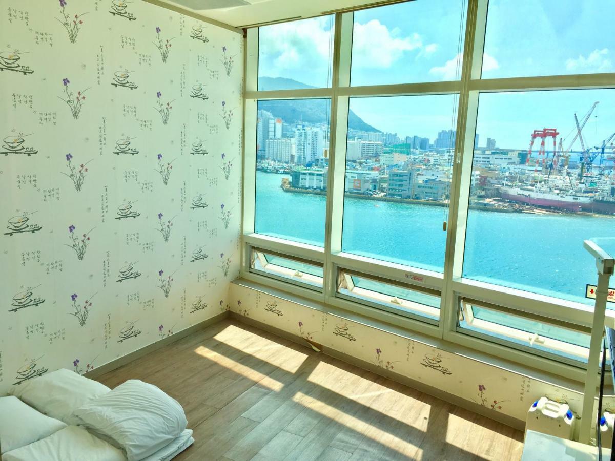 Terra Guesthouse Busan Exterior foto